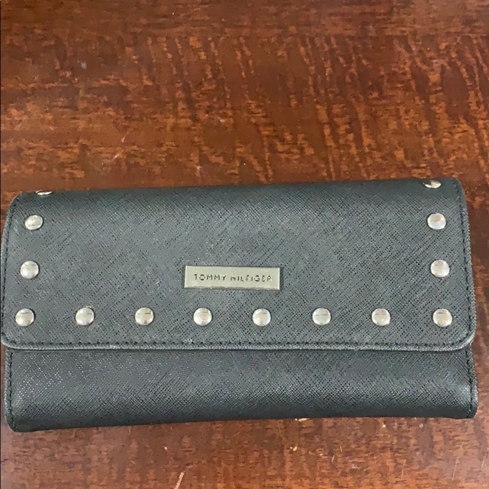 Tommy Hilfiger wallet